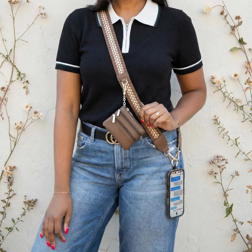 Strap W/Zippered Pouch Fun Dots