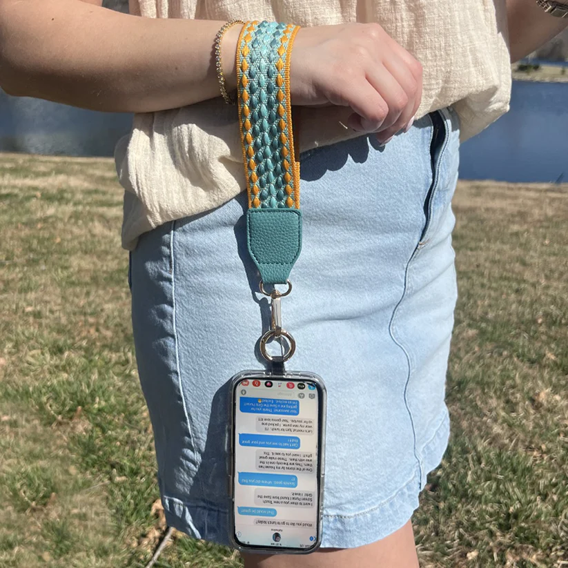 Strap W/Zippered Pouch Fun Dots