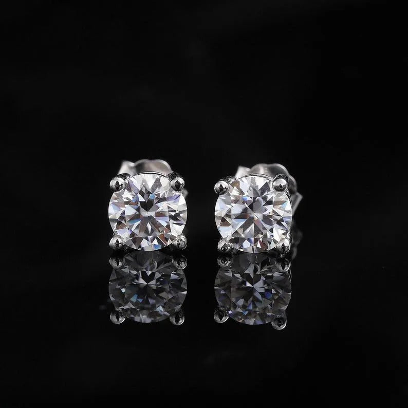 Classic 4-Prong Moissanite Earrings